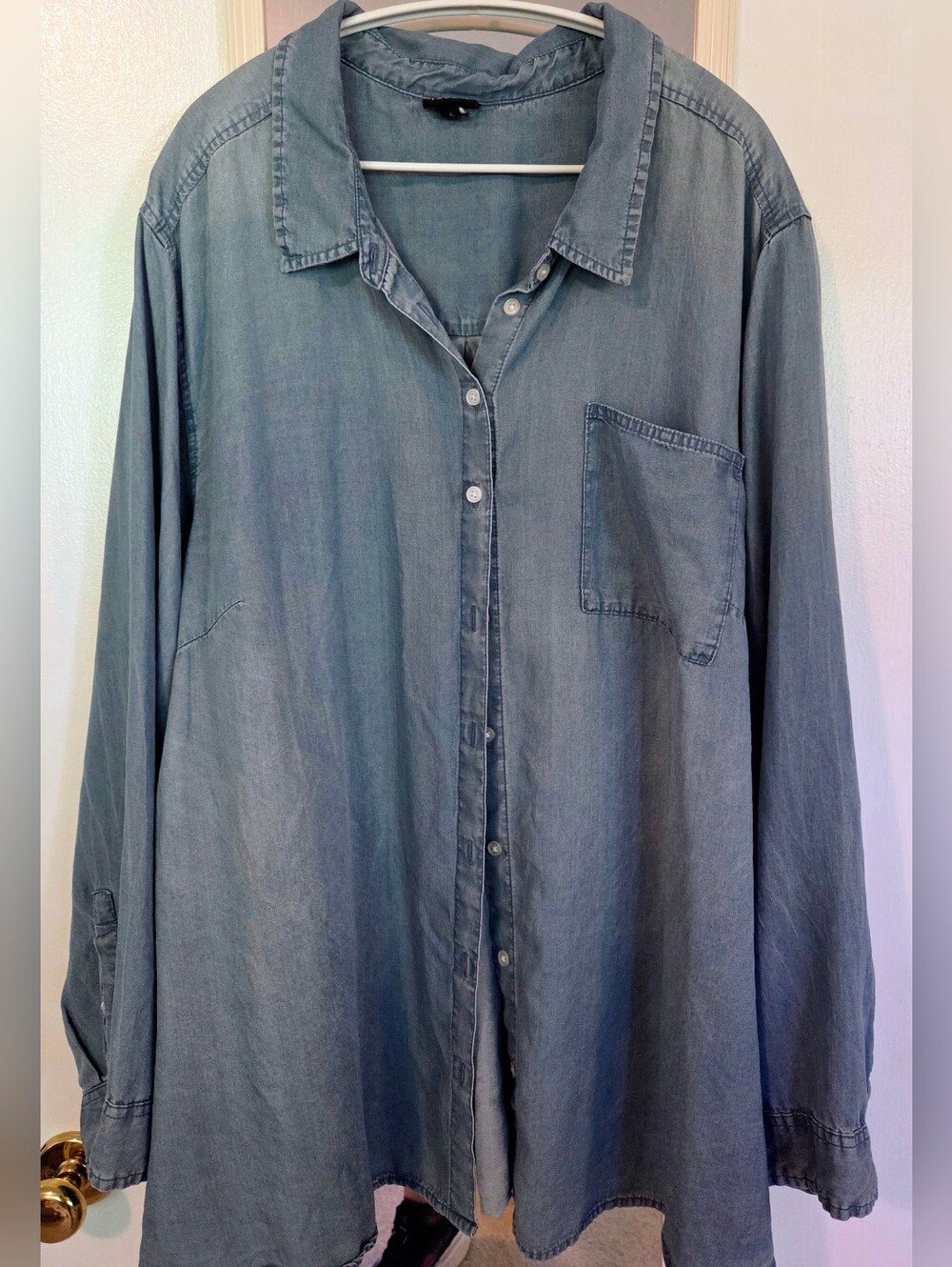 Torrid Women's Washed Indigo Denim Shirt - Relaxed Fit - Picture 1 of 1